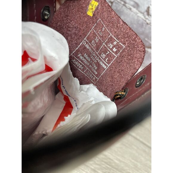 Dr. Martens Cherry Red Leather Combat Lace Up Boots Women’s Sz 38EU/7-7.5M US - Picture 12 of 16